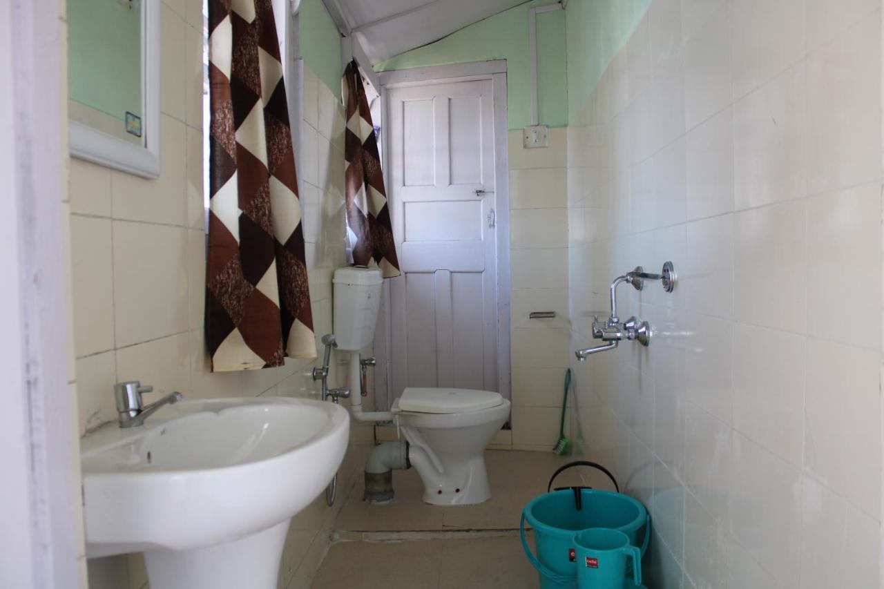Harry'S Bed And Breakfast1 실롱 외부 사진